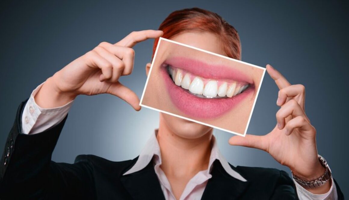 woman smile teeth health tooth 3498849